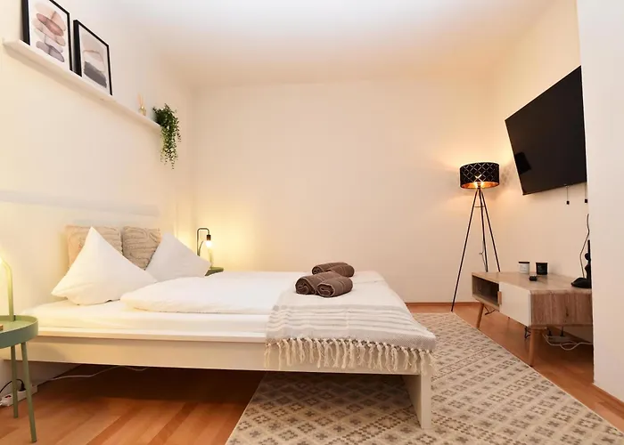 Flataid Graz-eggenberg * Graz